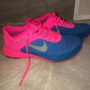 Womens Nike Lunarlon Pink & Blue Size 10